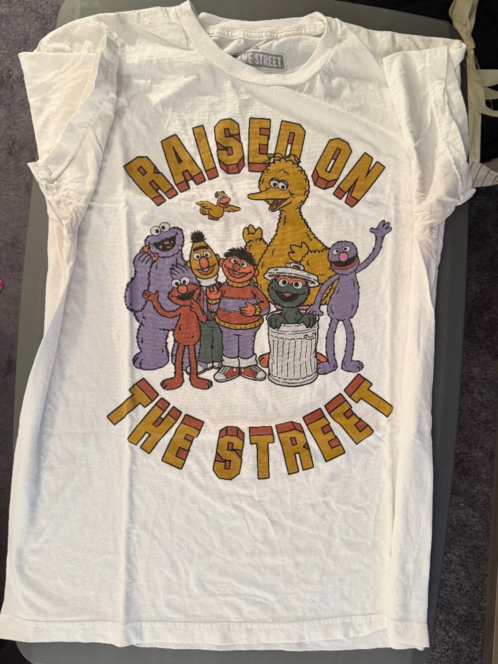 Sesame Street T-Shirt Raised on the Street Unisex Large White